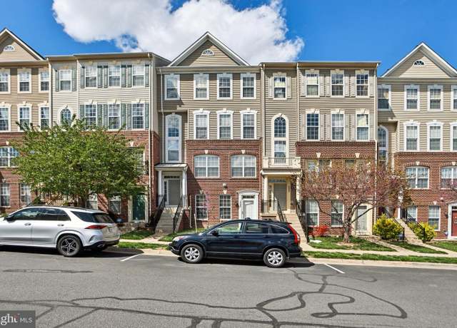 Property at 15825 John Diskin Cir, Woodbridge, VA 22191, 3 beds, 2.5 baths