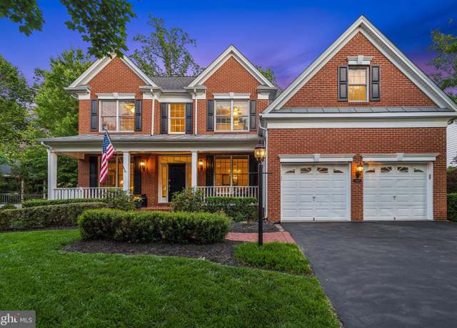 Property at 5905 Berryville Ct, Haymarket, VA 20169, 6 beds, 4.5 baths