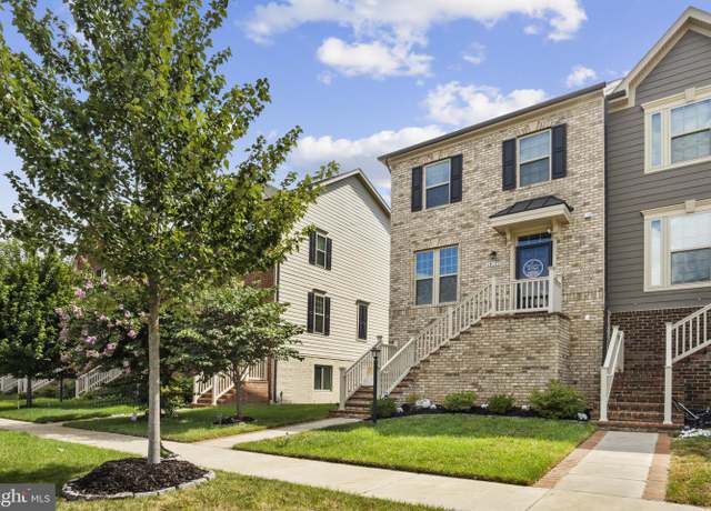 Property at 18171 Red Mulberry Rd, Dumfries, VA 22026, 3 beds, 3 baths