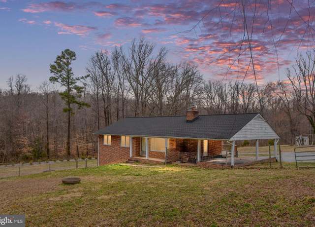 Property at 101 Harrell Rd, Fredericksburg, VA 22405, 4 beds, 2 baths