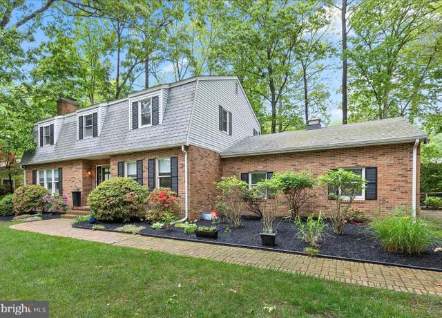 Property at 4 Canterbury Ln, Rehoboth Beach, DE 19971, 6 beds, 4 baths