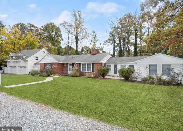 Property at 3 Park Ln, Annapolis, MD 21403, 5 beds, 3.5 baths
