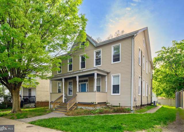 Property at 305 9th St, Laurel, MD 20707, 8 beds, 4 baths