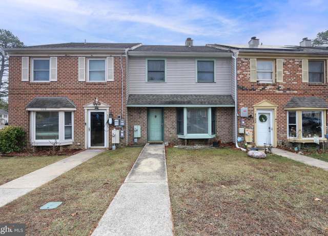 Property at 5120 Radnor Ct, Mays Landing, NJ 08330, 3 beds, 2.5 baths