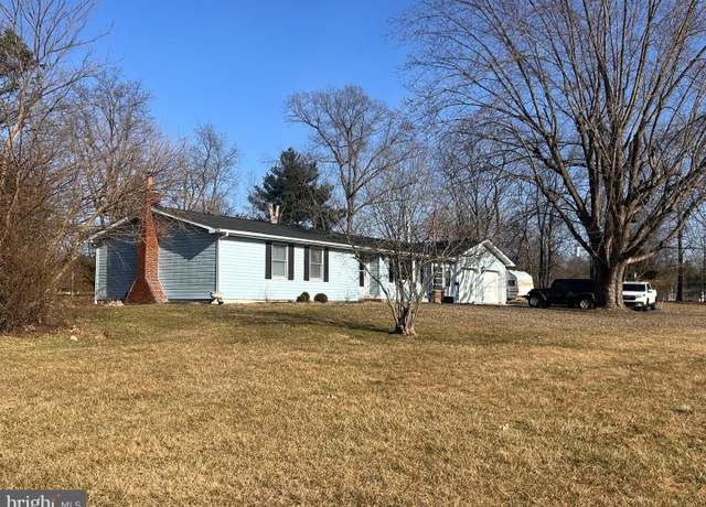 Property at 509 Woods Rd, Abbottstown, PA 17301, 3 beds, 2 baths