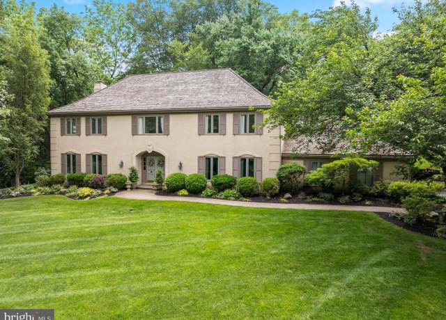 Property at 130 Hunt Valley Cir, Berwyn, PA 19312, 4 beds, 3 baths