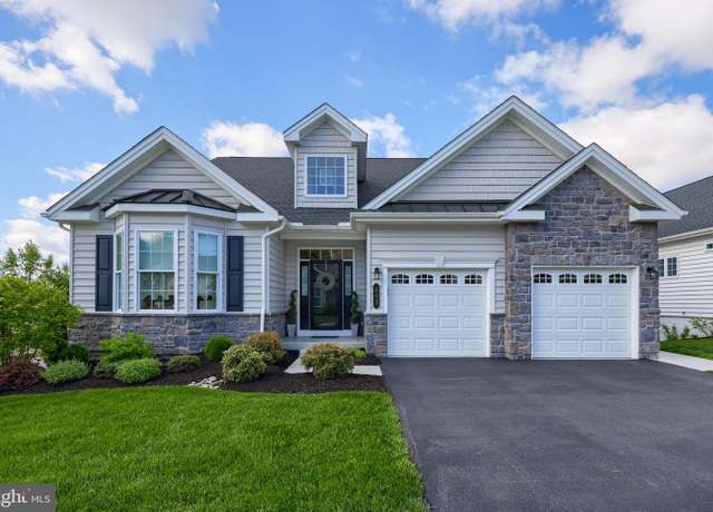 Property at 403 Valor Dr, Lititz, PA 17543, 3 beds, 3 baths