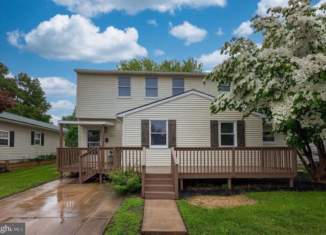 Property at 643 Franklin St, Columbia, PA 17512, 3 beds, 2.5 baths