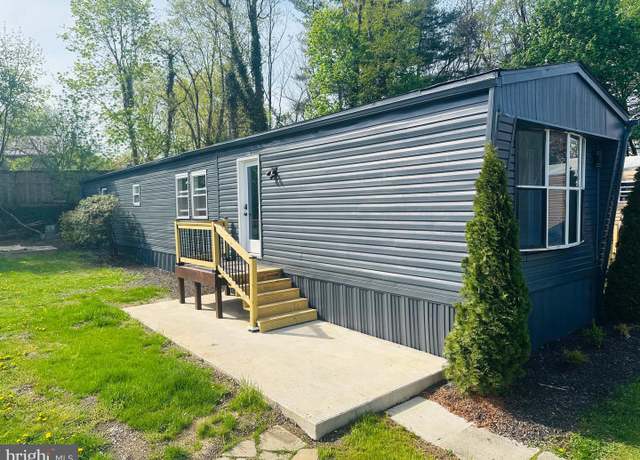 Property at 321 Lewis Rd, Annville, PA 17003, 2 beds, 2 baths