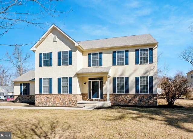 Property at 111 Country Ln, Lansdale, PA 19446, 4 beds, 2.5 baths