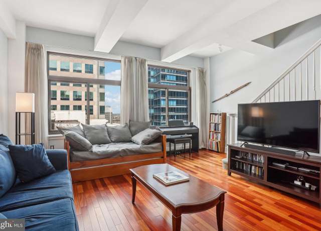 Property at 1500 Chestnut St Unit 20H, Philadelphia, PA 19102, 1 bed, 1.5 baths