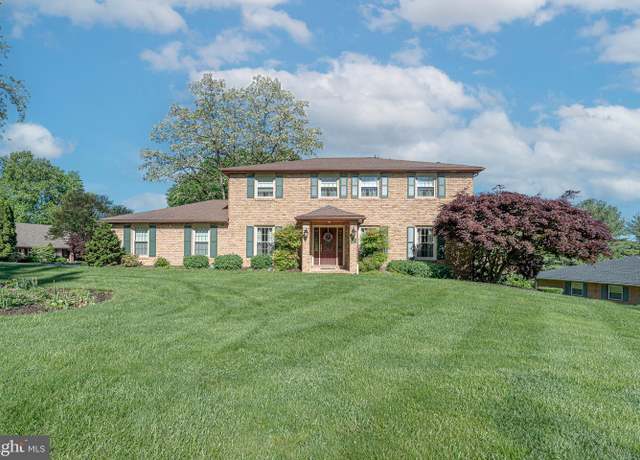 Property at 3515 Harrowgate Rd, York, PA 17402, 5 beds, 3.5 baths