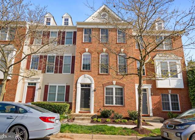 Property at 42812 Smallwood Ter, Chantilly, VA 20152, 3 beds, 3.5 baths