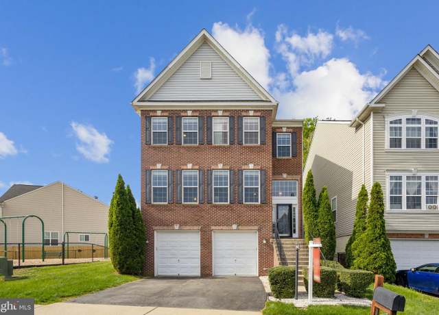 Property at 3245 Eagle Ridge Dr, Woodbridge, VA 22191, 4 beds, 4.5 baths