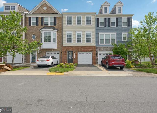 Property at 10723 Caledonia Meadow Dr, Manassas, VA 20112, 2 beds, 2.5 baths