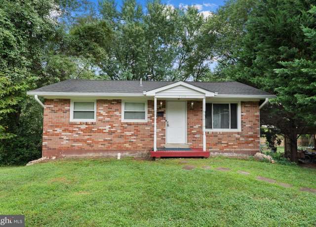Property at 13209 Hawthorn Ln, Woodbridge, VA 22193, 3 beds, 2 baths
