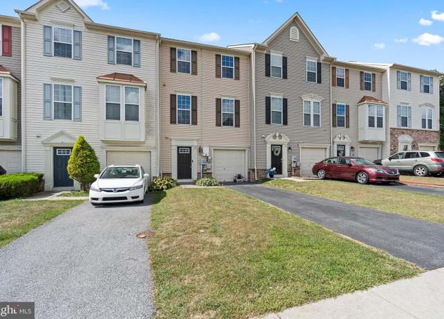 Property at 30 Gauley River Path, Falling Waters, WV 25419, 3 beds, 3 baths