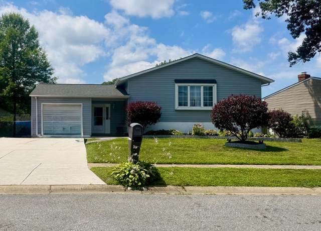 Property at 10 Spinet Rd, Newark, DE 19713, 5 beds, 2 baths