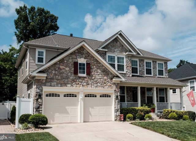 Property at 9800 Leighland Ct, Waldorf, MD 20603, 5 beds, 4.5 baths