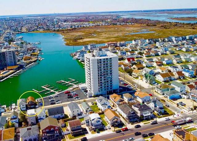 Property at 214 N Derby Ave, Ventnor City, NJ 08406, 3 beds, 1.5 baths