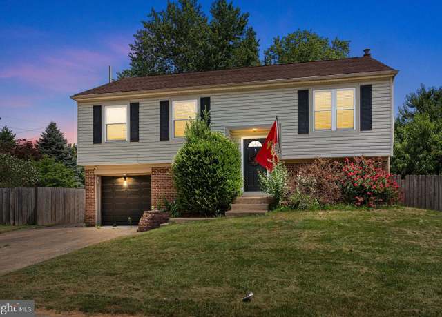 Property at 525 Nel Dr, Fairless Hills, PA 19030, 4 beds, 2 baths