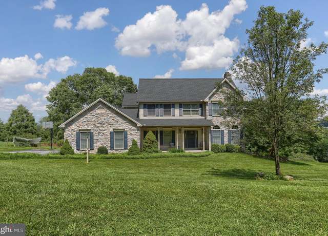 Property at 75 Autumnwood Dr, Middletown, PA 17057, 4 beds, 3.5 baths