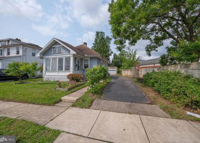 Property at 528 Summit Ave, Prospect Park, PA 19076, 3 beds, 1 bath
