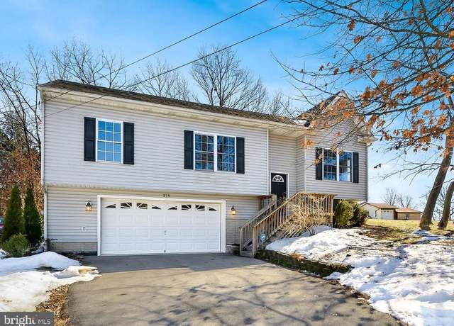 Property at 275 Greenwood Rd, Winchester, VA 22602, 3 beds, 3 baths