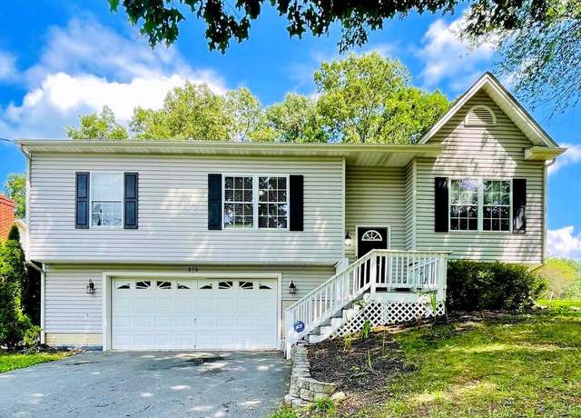 Property at 275 Greenwood Rd, Winchester, VA 22602, 3 beds, 3 baths