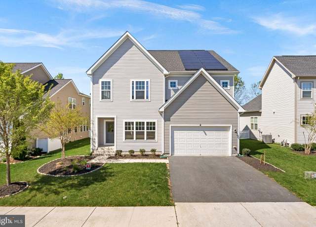 Property at 829 Pencoast Dr, Purcellville, VA 20132, 5 beds, 4.5 baths