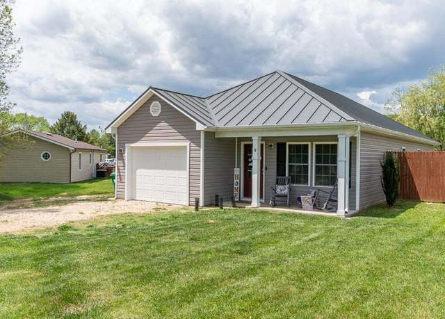 Property at 9 Antioch Rd, Luray, VA 22835, 3 beds, 2 baths
