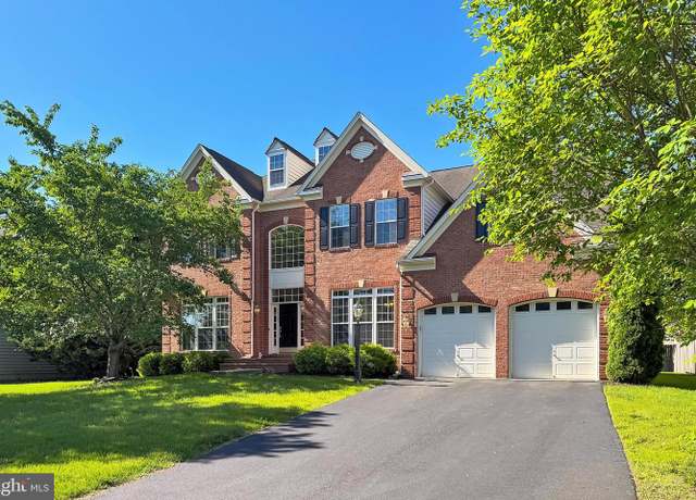 Property at 14903 Marlbank Pl, Haymarket, VA 20169, 4 beds, 4.5 baths