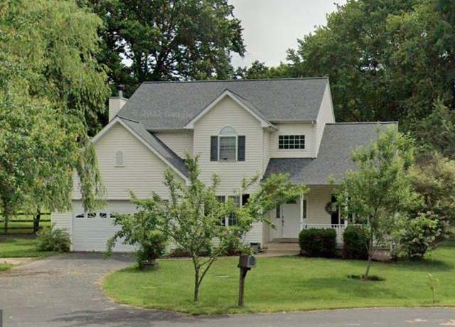 Property at 7511 Melton Ct, Gainesville, VA 20155, 4 beds, 2.5 baths