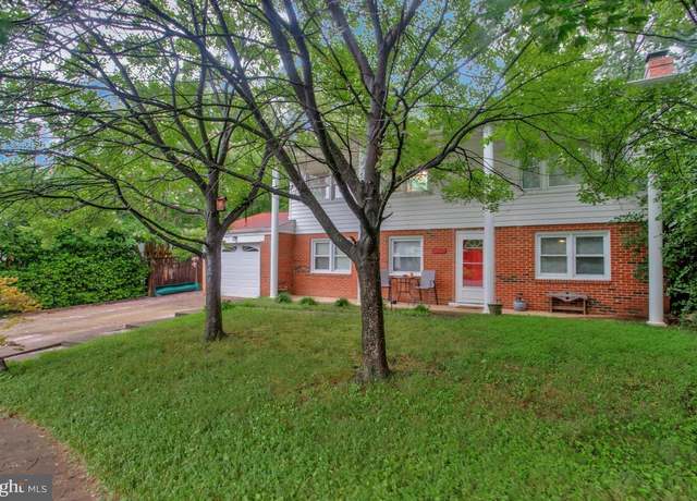 Property at 13515 Kelmont Ct, Woodbridge, VA 22193, 4 beds, 2.5 baths