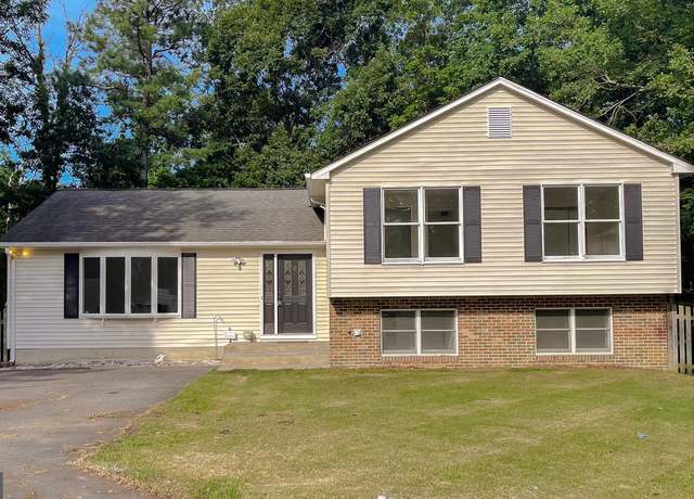 Property at 12035 Susan Ln, Lusby, MD 20657, 3 beds, 2.5 baths