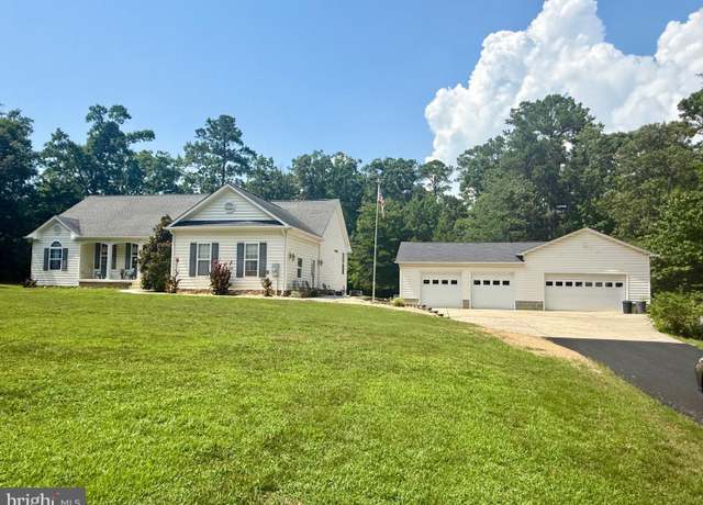 Property at 44074 Medleys Neck Rd, Leonardtown, MD 20650, 4 beds, 3 baths