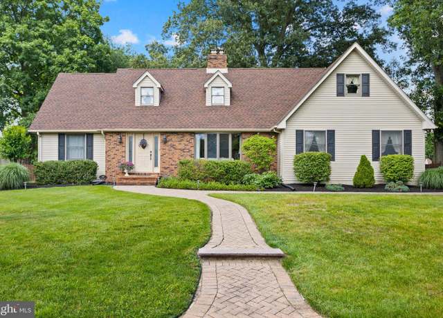 Property at 680 Sixth St, Roebling, NJ 08554, 3 beds, 2 baths