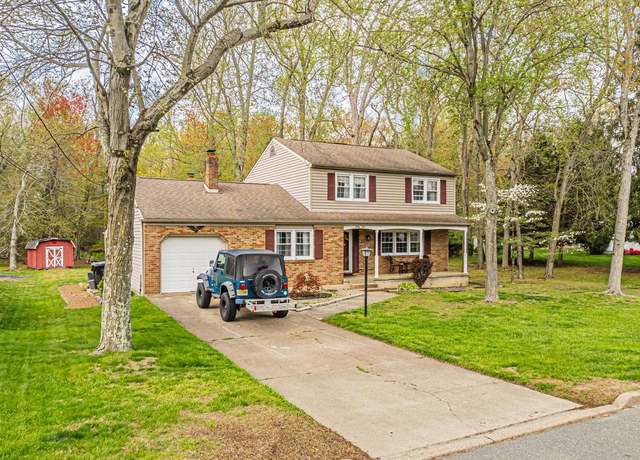 Property at 34 Ridgeview Ave, Berlin, NJ 08009, 4 beds, 1.5 baths