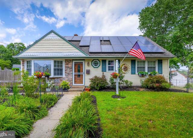 Property at 347 Yale St, Wenonah, NJ 08090, 3 beds, 2 baths