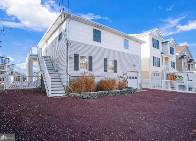 Property at 1427 Paul Blvd, Manahawkin, NJ 08050, 4 beds, 3 baths