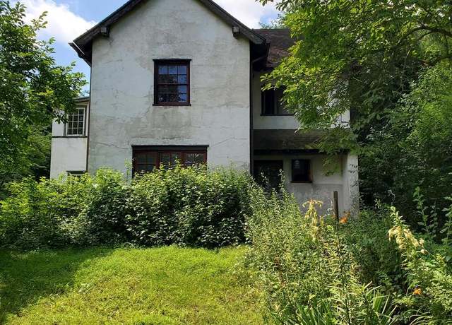 Property at 6 Belmar St, Coatesville, PA 19320, 4 beds, 2 baths