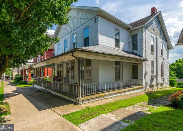 Property at 412 Main St, Denver, PA 17517, 3 beds, 1.5 baths