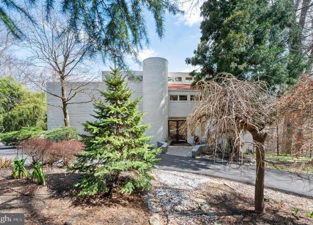 Property at 1351 Bobarn Dr, Penn Valley, PA 19072, 5 beds, 4.5 baths