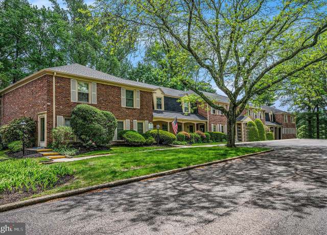 Property at 110 Macklenburg Dr, Penllyn, PA 19422, 2 beds, 1.5 baths