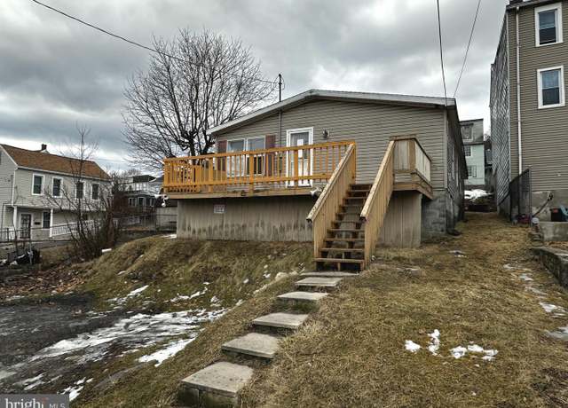 Property at 1607 W Walnut St, Ashland, PA 17921, 3 beds, 2 baths