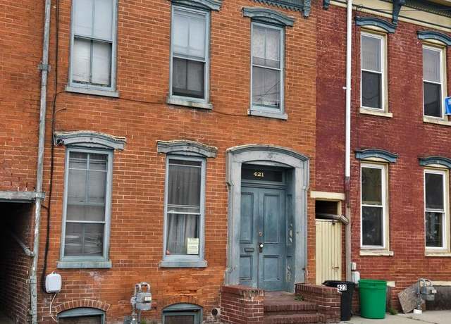 Property at 421 Walnut St, York, PA 17403, 5 beds, 1 bath