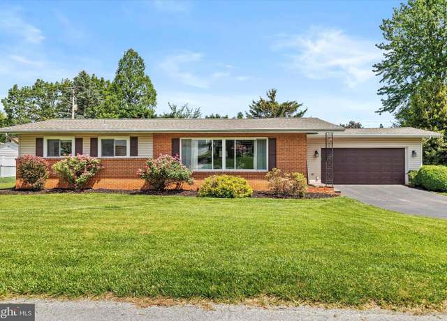 Property at 3251 Lynwood Ln, York, PA 17402, 3 beds, 1 bath