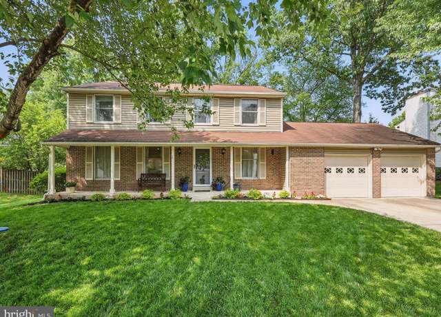 Property at 13716 Cabells Mill Dr, Centreville, VA 20120, 4 beds, 3.5 baths