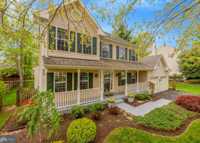 Property at 207 Ashton Dr SW, Leesburg, VA 20175, 4 beds, 2.5 baths