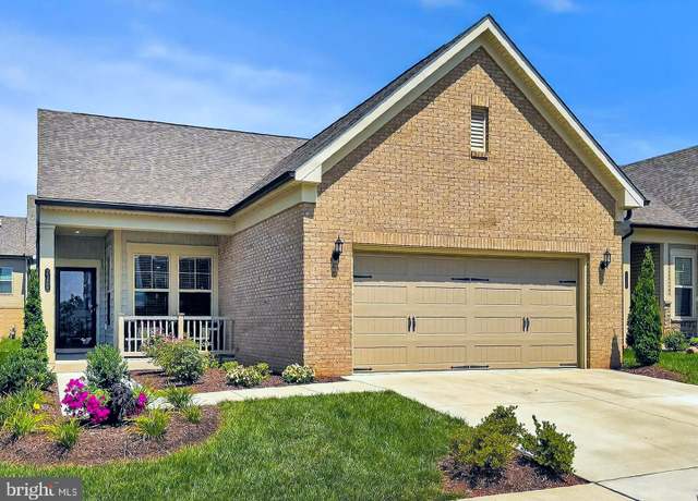 Property at 21899 Hawksbill High Cir, Sterling, VA 20164, 3 beds, 3 baths